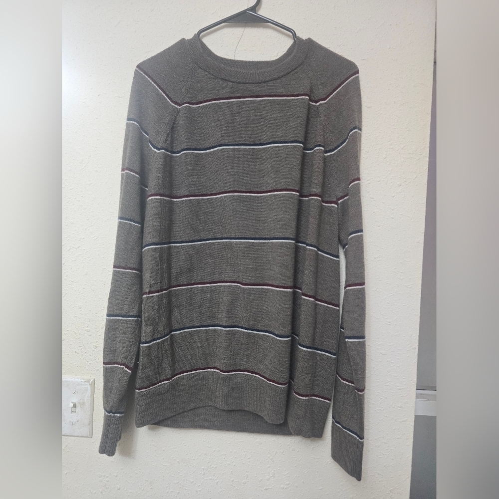 100% Merino Wool Gray Striped Men's Sweater